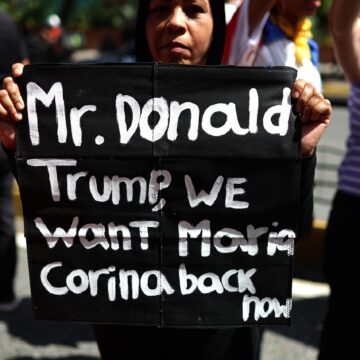The opposition in Venezuela holds the first demonstrations after the double earthquake and two years after the 2024 presidential elections