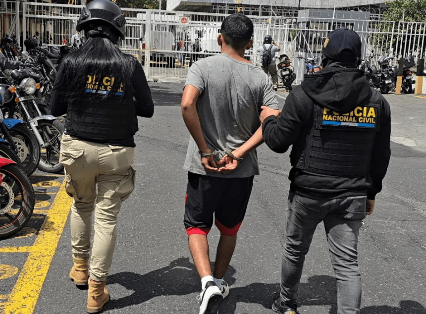 They capture 29 alleged criminals in operations; among them, members of the White Fence criminal gang