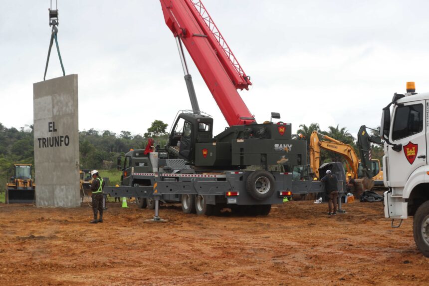 They define August 15 as the date to begin construction of the maximum security prison El Triunfo