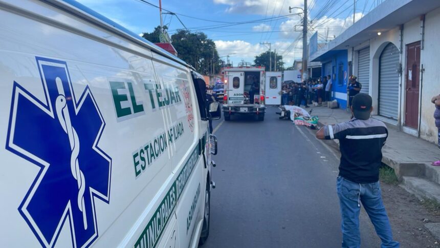 They kill a couple traveling on a motorcycle; 2-year-old boy survives attack in Chimaltenango They kill a couple traveling on a motorcycle; 2-year-old boy survives attack in Chimaltenango