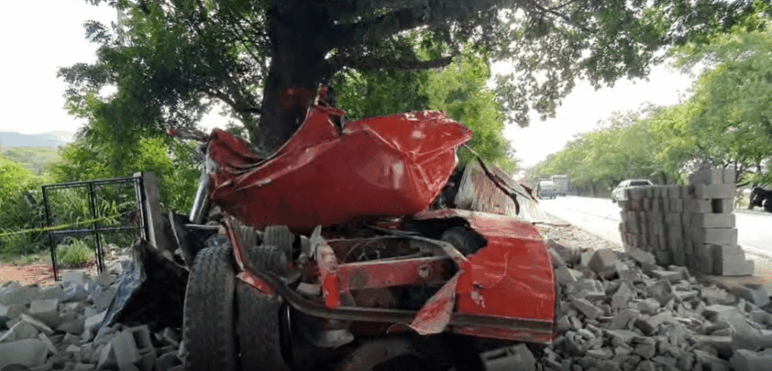 Trailer accident driven by teenager would have been caused by an unverified passing; lacked insurance and speed limiter