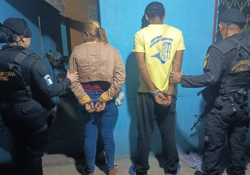 Two captured in Suchitepéquez for alleged distribution of illicit substances to young students