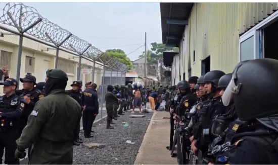 What is known about the riot and the transfer of prisoners from the Puerto Barrios Detention Center