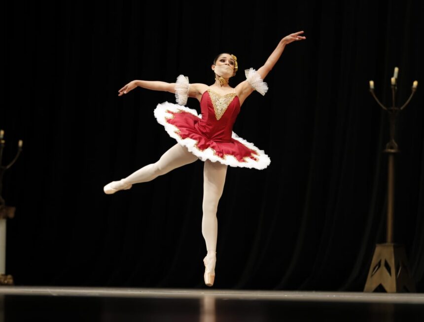the ballet classic returns to the stage with the National Ballet of Guatemala “Christa Mertins”