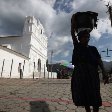 qué hay detrás de la búsqueda por ser reconocido como el idioma maya número 23