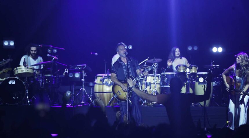 Jorge Drexler convirtió “Taracá” en una noche para estar acá y estar ahora en Guatemala, con elogios para Pedro Boche y “Luna de Xelajú” en el repertorio