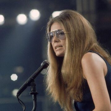 Muere a los 92 años Gloria Steinem, el ícono feminista de EE.UU. que se infiltró en un club de Playboy para denunciar las duras condiciones de sus empleadas